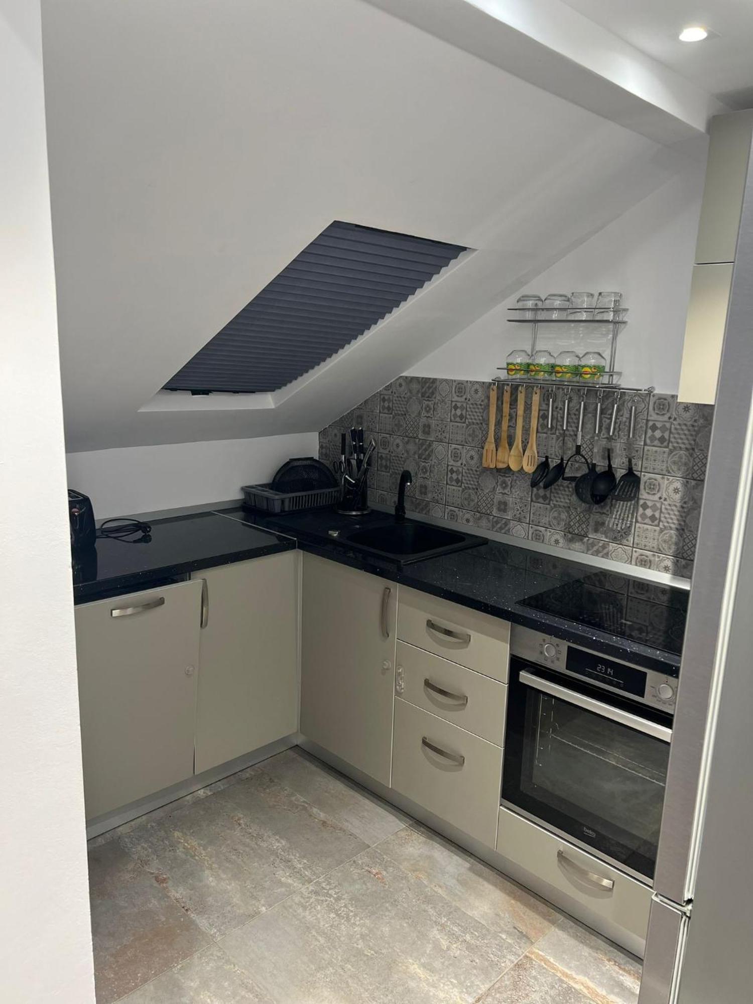 Apartament Mansarda Venus Râmnicu Vâlcea Exteriör bild